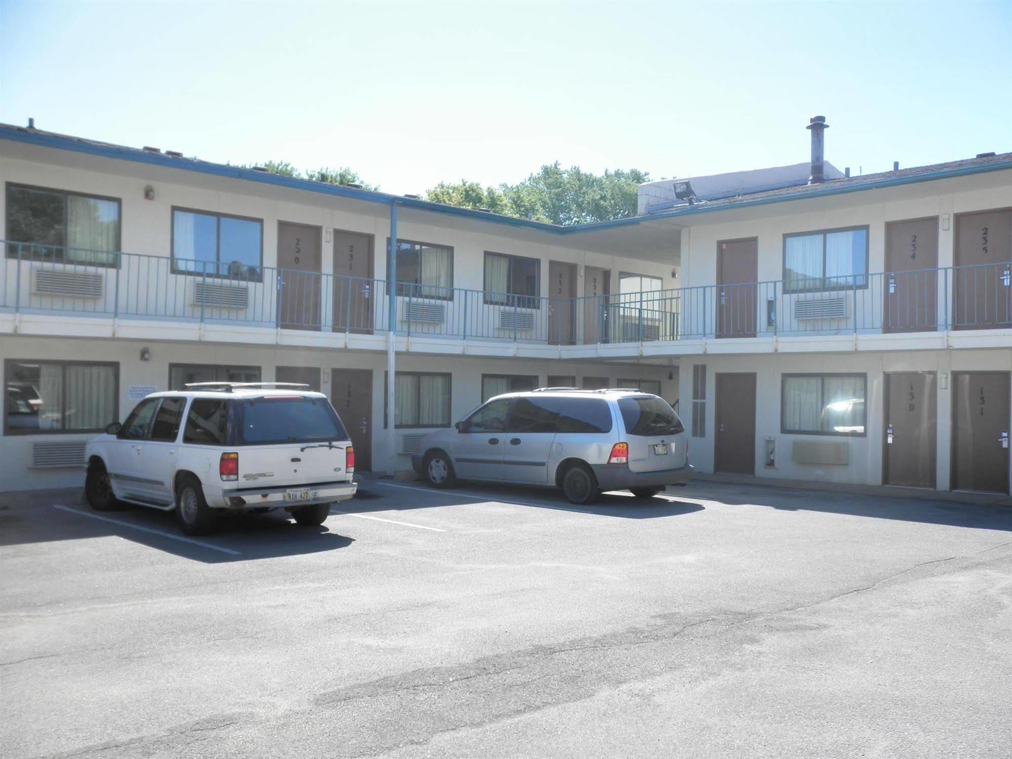 Travel By Oyo Motel Omaha